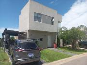 Casa de 4 ambientes en Venta en Barrio Privado El...