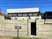 CASA DE 4 DORM. CON PISCINA Y COCHERA EN GUADALUPE