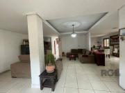 Casa de 4 dormitórios, bairro Ipanema