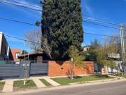 Casa de 4 dormitorios desarrollada en planta baja en...