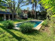 Casa de 4 dormitorios en excelente estado de muy buena...