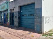 Casa de 4 dormitorios,local comercial, jardin...