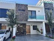 Casa de 4 habitaciones en Boreales, Zapopan