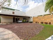 Casa de 4 Habitaciones y Piscina en Cerrada Tumin,...