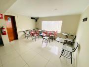 Casa De 4 Pisos A 2 Cuadras Del Open Plaza De Angamos...