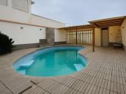Casa de 4 Pisos + Piscina – Las Brisas de Villa, Chorrillos