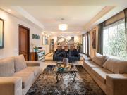 Casa de 4 Quartos no Condomínio Milani