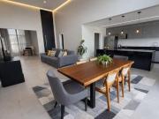 Casa de 4 quartos piscina privativa condomínio Boulevard...