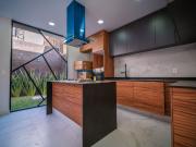 Casa de 4 recamaras Altavista Residencial Coto Bosques