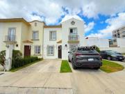 Casa de 4 recámaras con 1 en planta baja El Refugio, VENTA