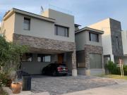 Casa de 4 recamaras en el Molino no en Lomas