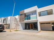 Casa de 4 recámaras en venta en boreales coto 2