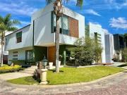 Casa de 4 recamaras en Venta en Valle Real, Zapopan Jalisco