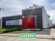 Casa de 5 ambientes a la venta en El Cantón, Puerto, Escobar