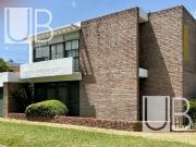 Casa de 5 ambientes en dos plantas, sobre lote propio