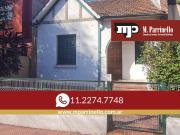 Casa de 5 ambientes toda en PB, con Gran Jardín y Mucho...