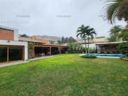 CASA DE 5 DORMITORIOS EN LA PLANICIE