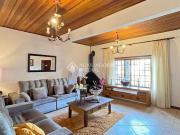 Casa de 5 quartos/ 2 suítes no bairro Nonoai