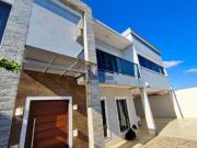 Casa de 5 quartos com 4 suites no Condominio RK