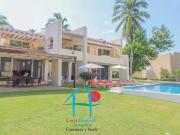 Casa de 5 recámaras, alberca privada y terraza con jacuzzi