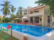 Casa de 5 recámaras, alberca privada y terraza con jacuzzi