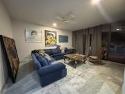 Casa de 5 recámaras, alberca, ubicada a 1 cuadra de...