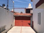 Casa de 5 Recámaras con Terraza y Área de Fiestas en...