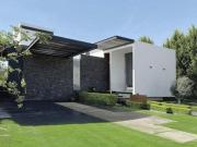 Casa de 680 m2, 4 recámaras en venta y renta, El Campanario