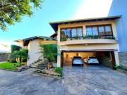 Casa de 6 Dormitorios no bairro Igara em Canoas