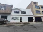 Casa de 7 habitaciones en Comas