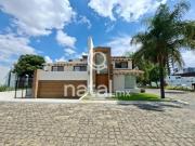 Casa de 800 m2 de terreno y 595 m2 de construcción en...