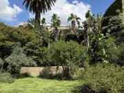 Casa de 8 ambientes 5 baños completos, doble dep. Jardin...