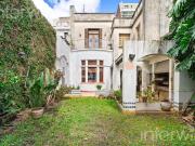 Casa de 8 ambientes en Caballito con dep/ cochera /...