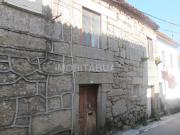 Casa de aldeia em pedra na Vila do Mato
