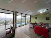 Casa de alquiler de 3 dormitorios, oficina y piscina...