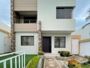 Casa de alquiler en manta zona sur