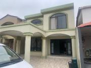 Casa de Alquiler en Urbanización Villa Club, La Aurora,...