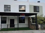 Casa de alquiler zona sur Manta en urbanizacion