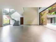 CASA DE ALTÍSSIMO PADRÃO À VENDA EM RIVIERA DE SÃO LOURENÇO