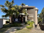 Casa de Altíssimo Padrão com 4 suítes no Tamboré 11 à...