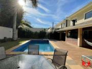 Casa com 4 dormitórios à venda, 340 m² por R$...