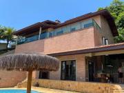 CASA DE ALTO PADRÃO À BEIRA MAR