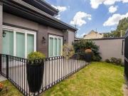 Casa de Alto Padrão à Venda –com 4 dormitórios, 490 m²... Casa de Alto Padrão à Venda –com 4 dormitórios, 490 m²...