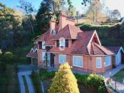 Casa de Alto Padrão à Venda em Condomínio Fechado Campos...