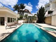 Casa de alto padrão à venda em condomínio fechado de...