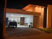 Casa de alto padrão à venda em condomínio Quinta do Lago...