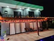 CASA DE ALTO PADRÃO COM 1.428 M²/ 3 SUITES À...