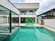 Casa de alto padrão com 6 quartos 6 suítes, 4 vagas,...