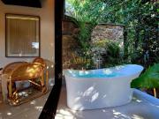 Casa de alto padrão com 6 suítes Módulo 16