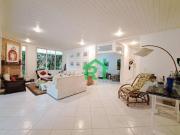 Casa de Alto Padrão, Condomínio Fechado, 5 Suítes, 3...